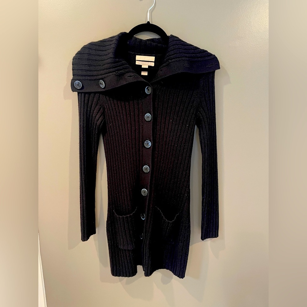 Banana republic size xs - black button down Italian fabric sweater